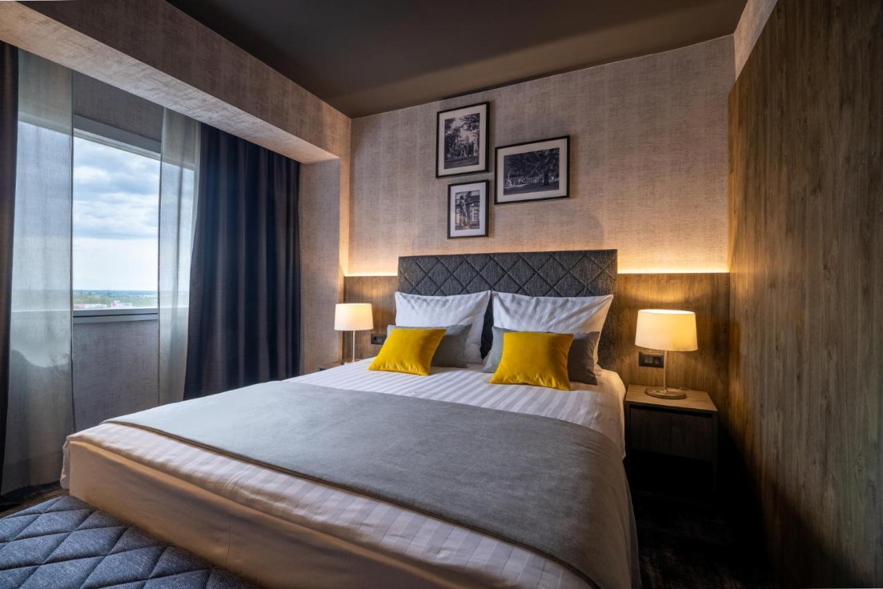 Hotel Osijek Luaran gambar