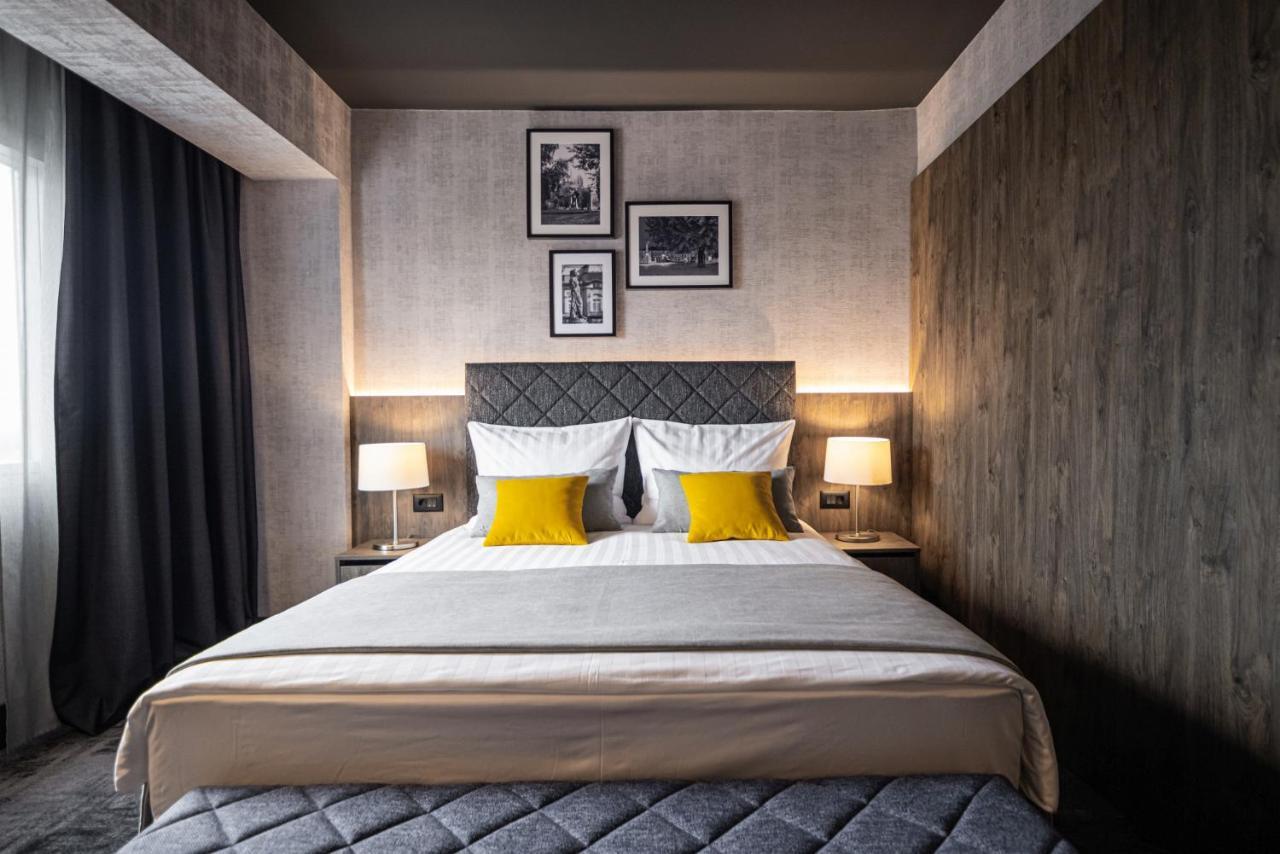 Hotel Osijek Luaran gambar
