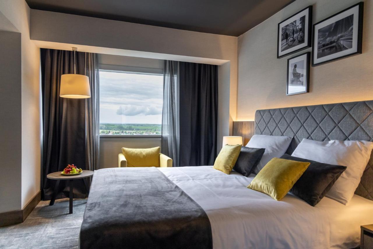 Hotel Osijek Luaran gambar