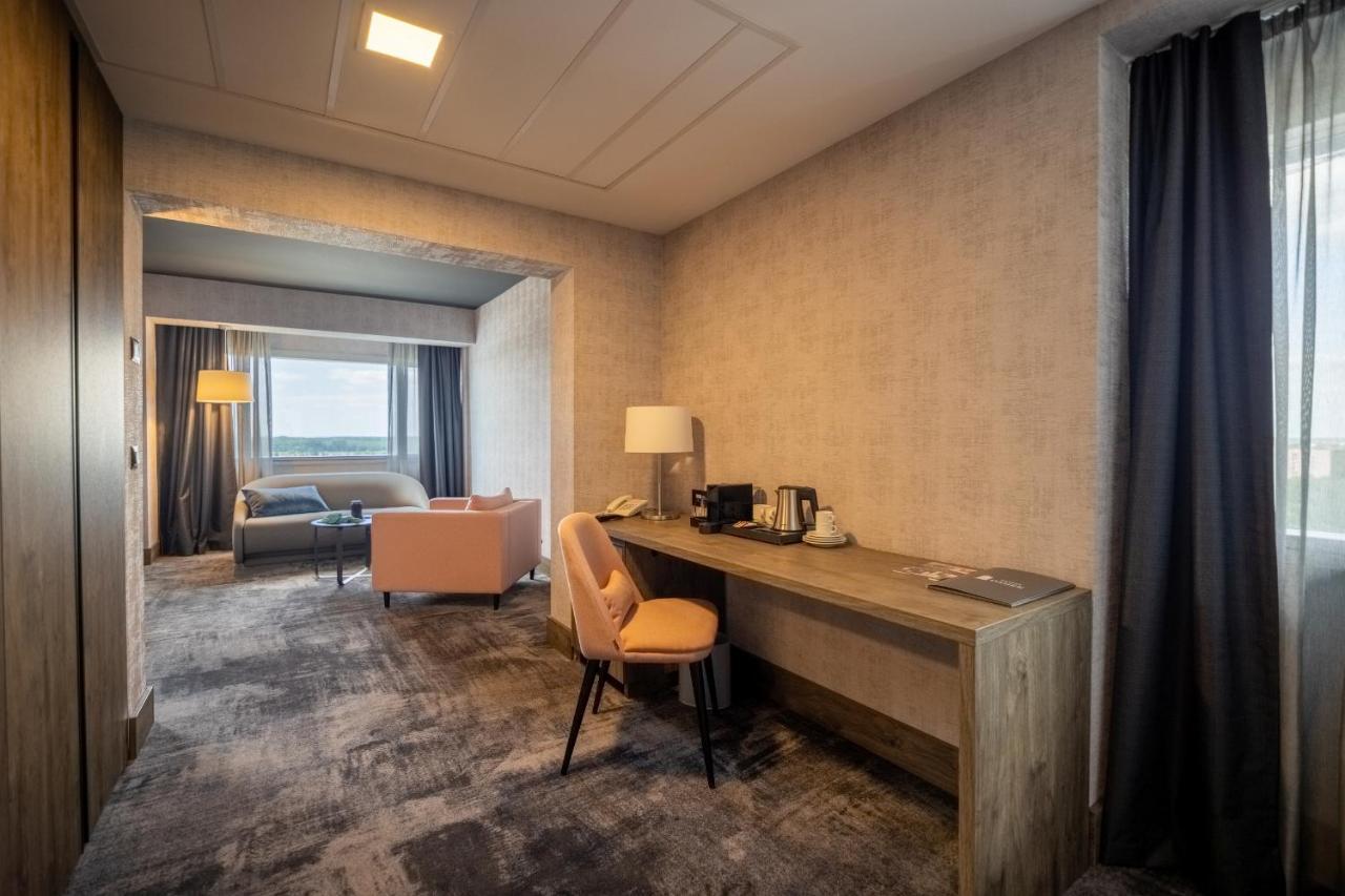 Hotel Osijek Luaran gambar