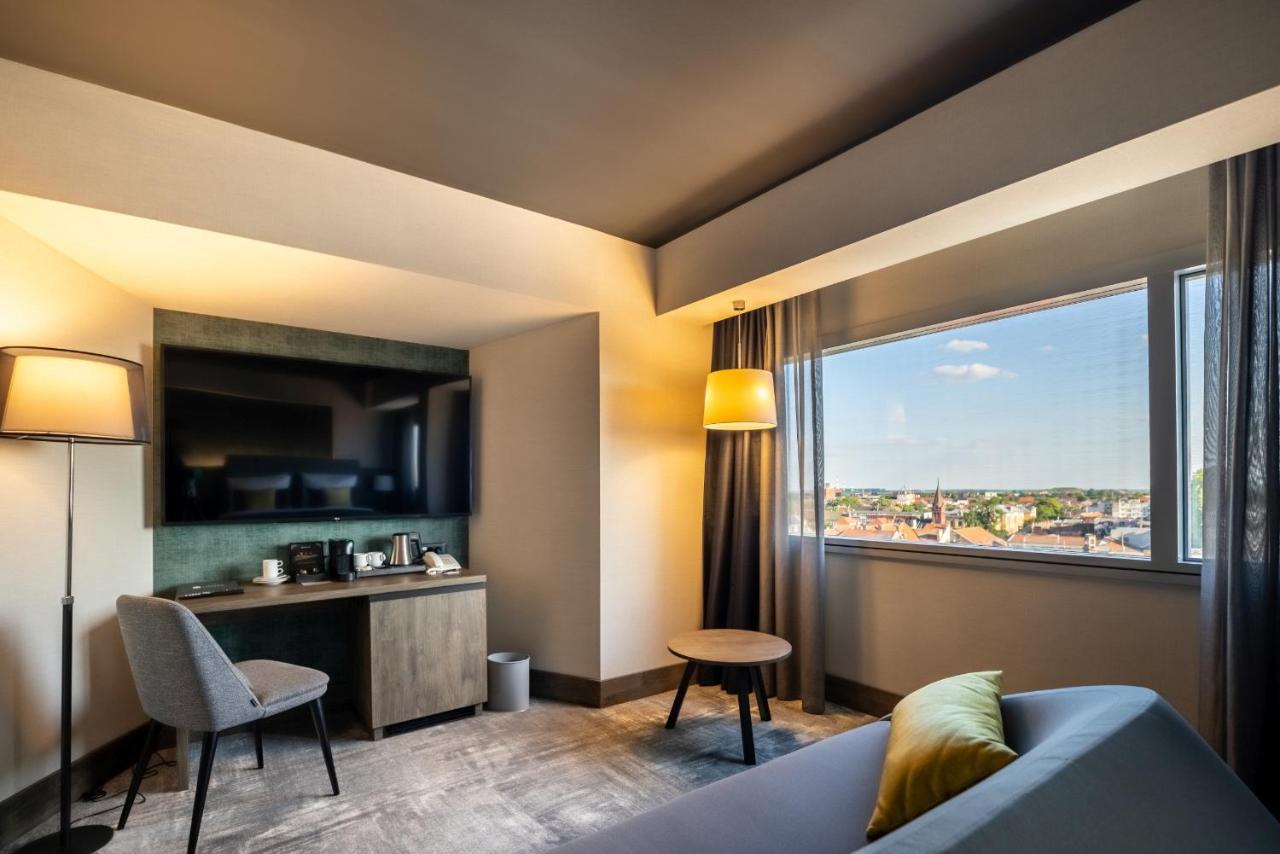Hotel Osijek Luaran gambar