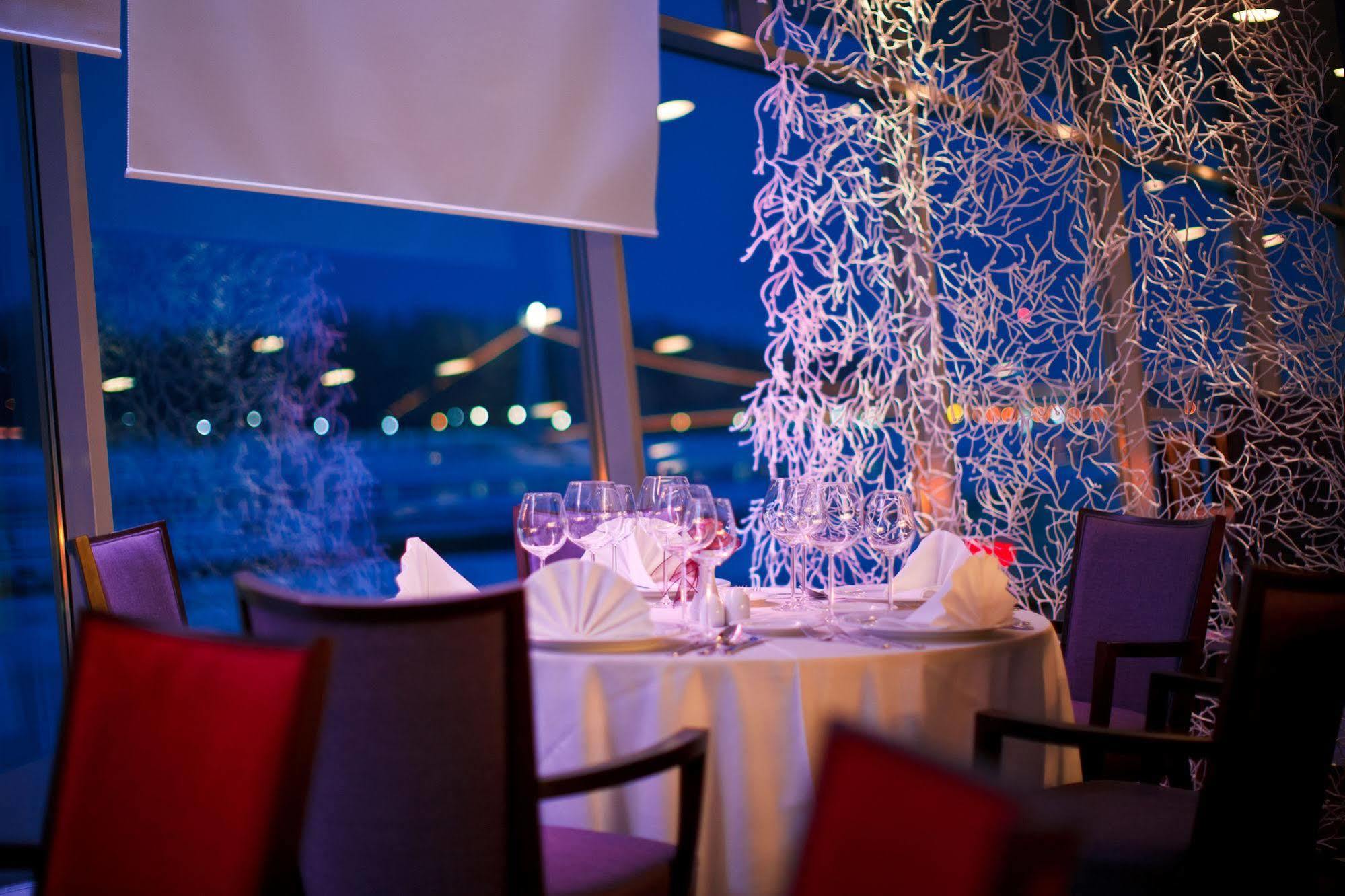 Hotel Osijek Luaran gambar