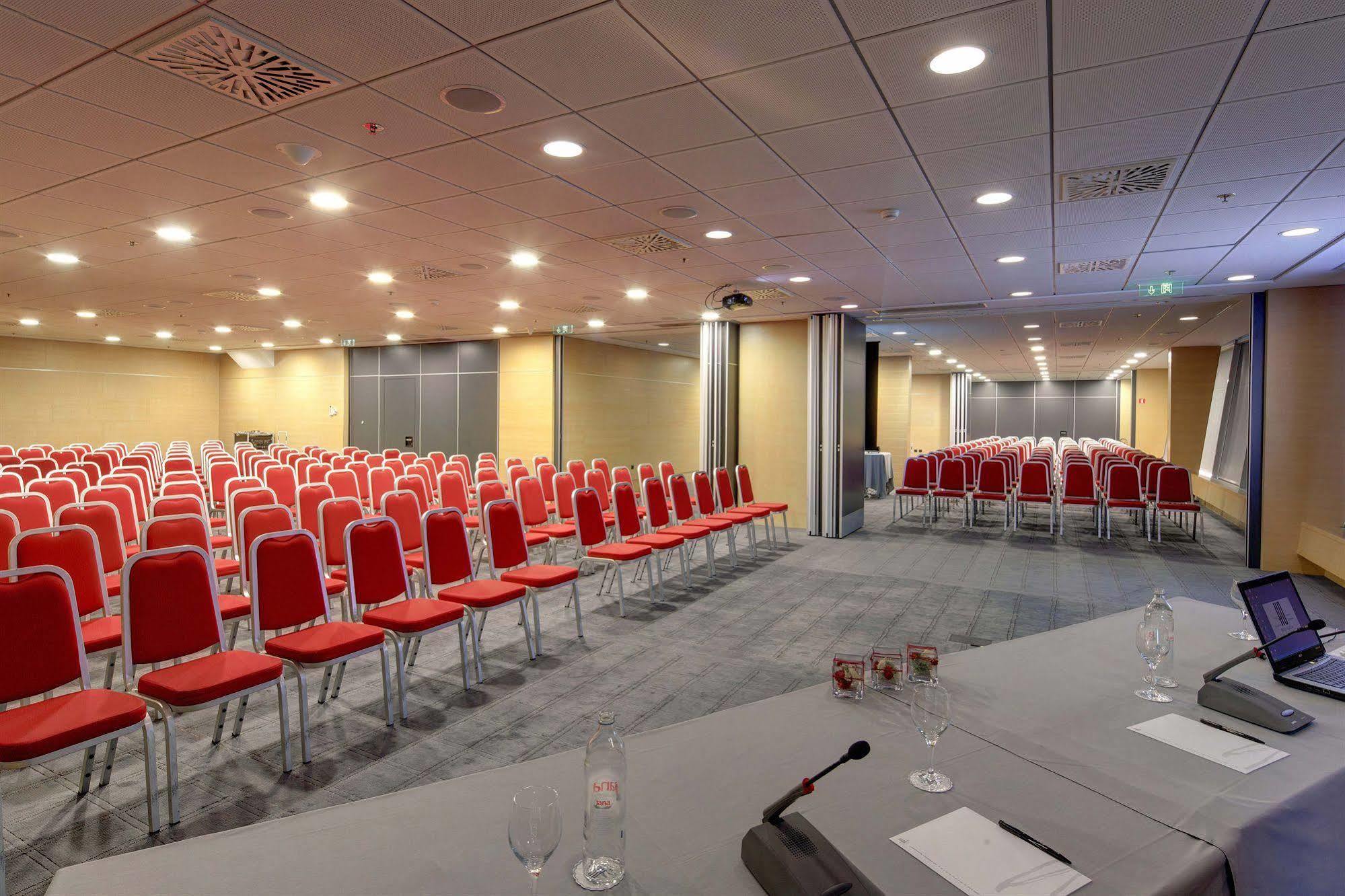 Hotel Osijek Luaran gambar