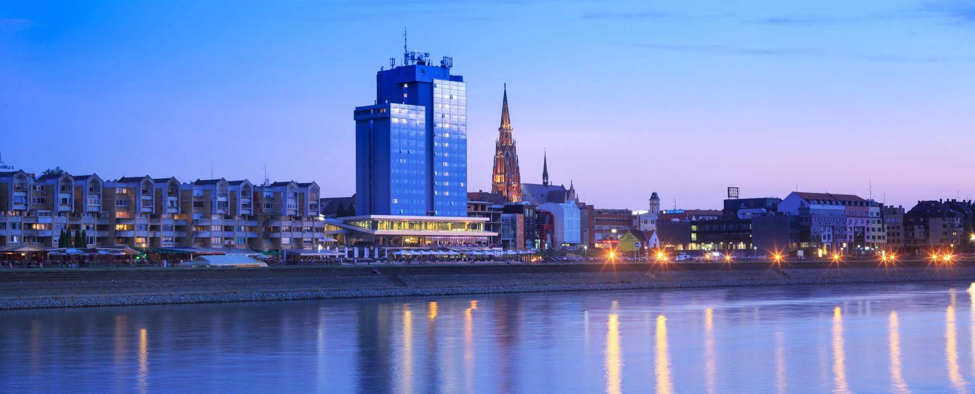 Hotel Osijek Luaran gambar