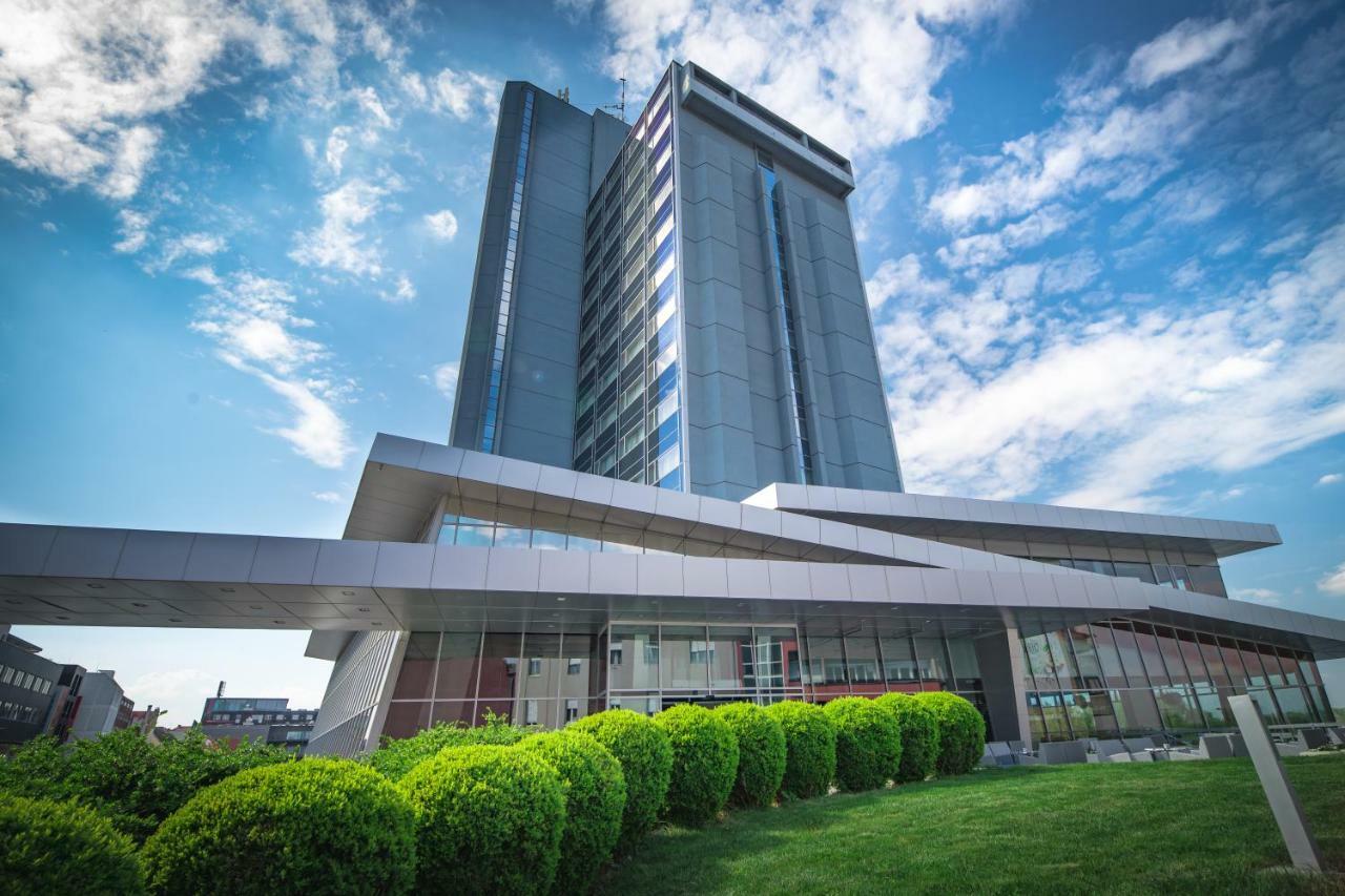 Hotel Osijek Luaran gambar